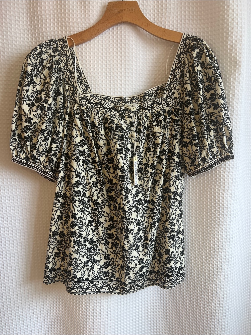 Max Studio Black and Cream Floral Peasant Blouse